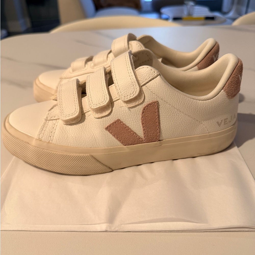 Veja Women's White Sneakers with Pink Suede V Logo